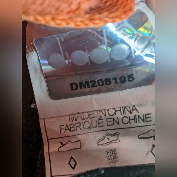 Diadora Shoes Youth indoor soccer turf sneakers - Size 4 - Picture 10 of 11